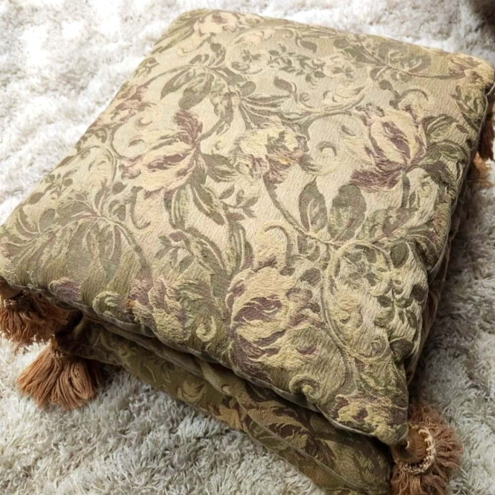 Bess Gold Green Tan Rose Floral Damask Decorative Throw Pillow Tassels Set (3)